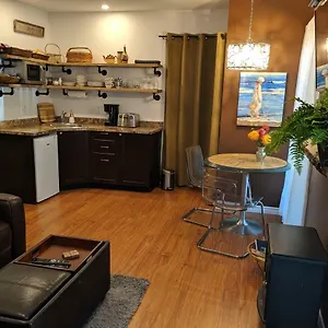 Oceanspray Hideaway Apartment