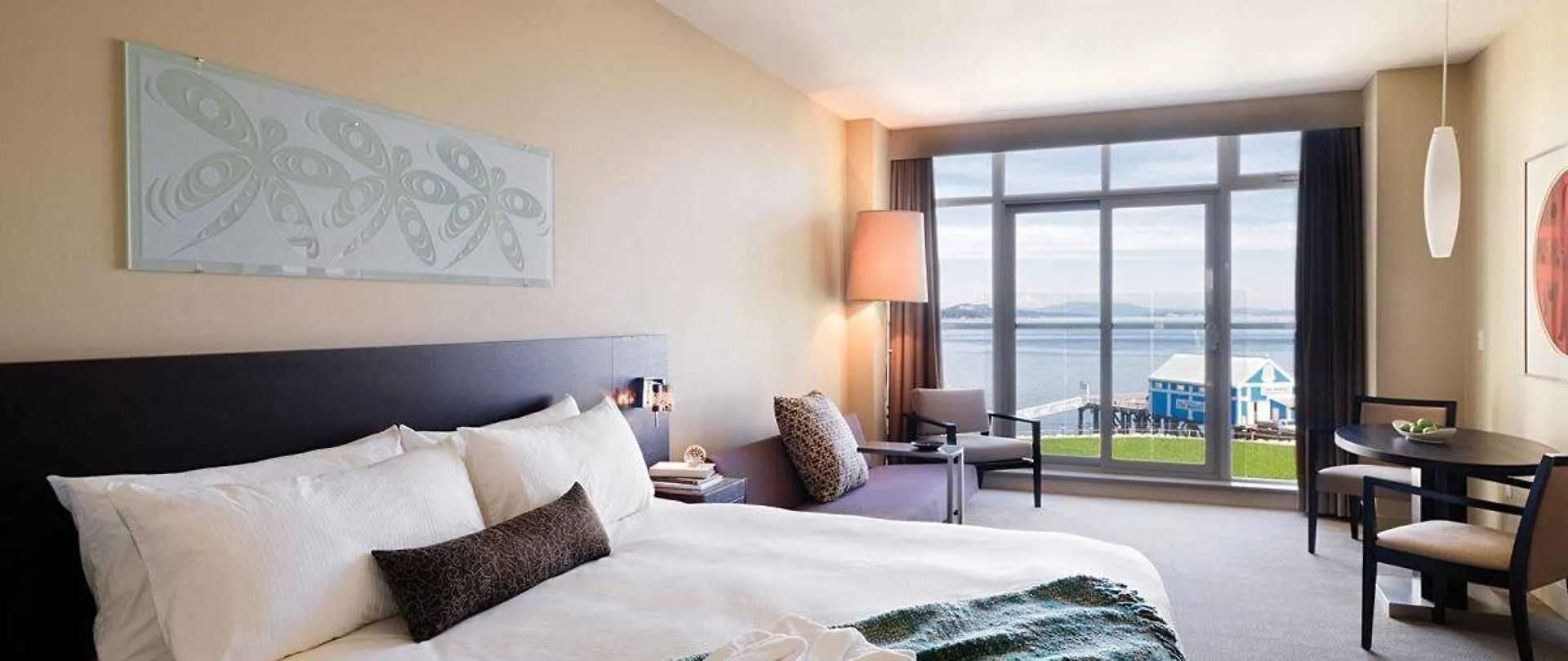 The Sidney Pier Hotel & Spa Canada